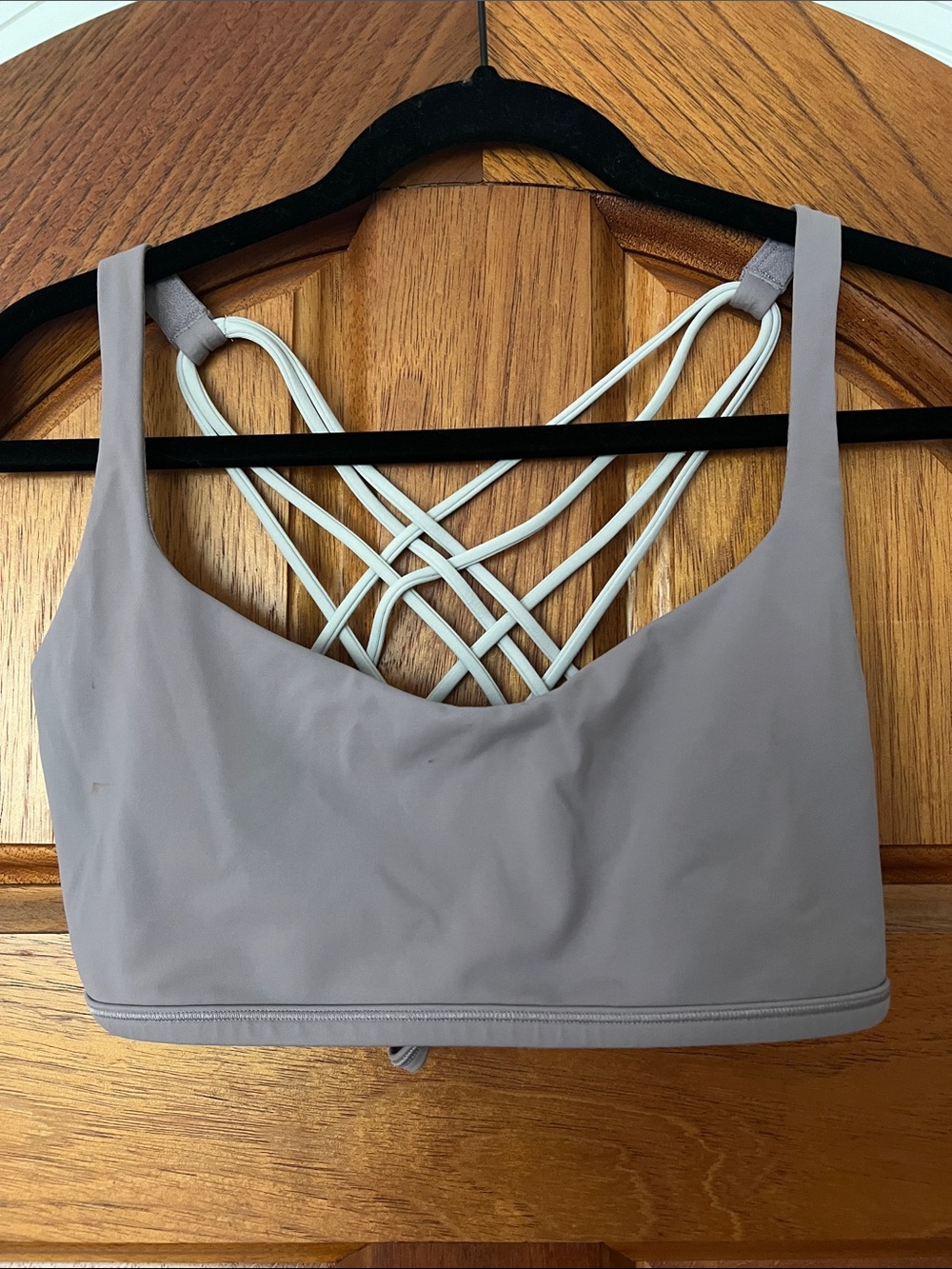 Lululemon Free To Be Wild Bra RT $48 Size 14 Lavender